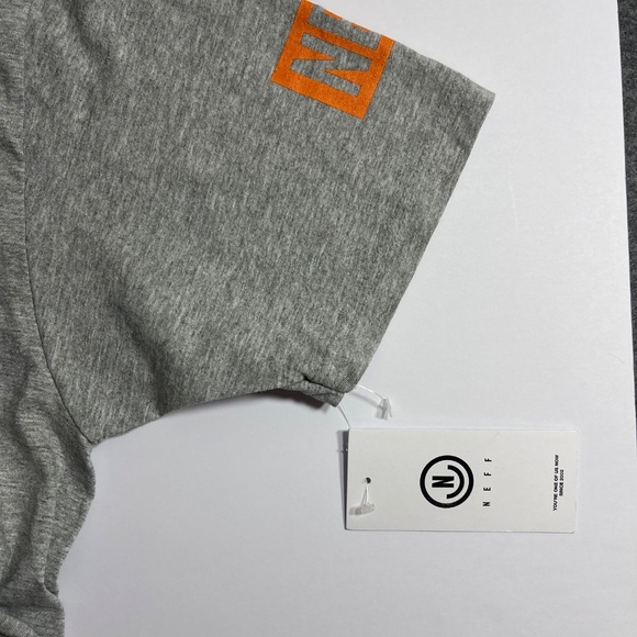 Bugs Bunny Boom Box Tee Shirt By Neff‎ size Large - Picture 3 of 3